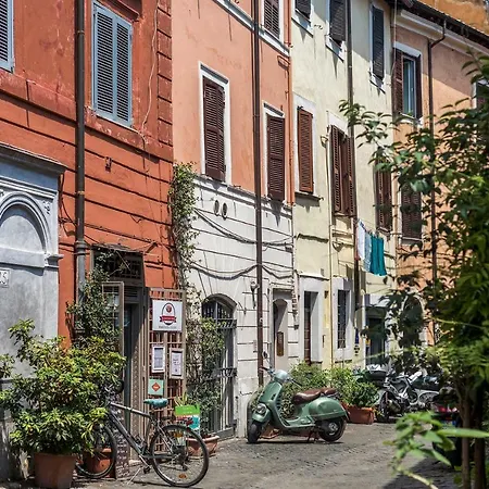 Iflat Trastevere Bianca's House Apartman